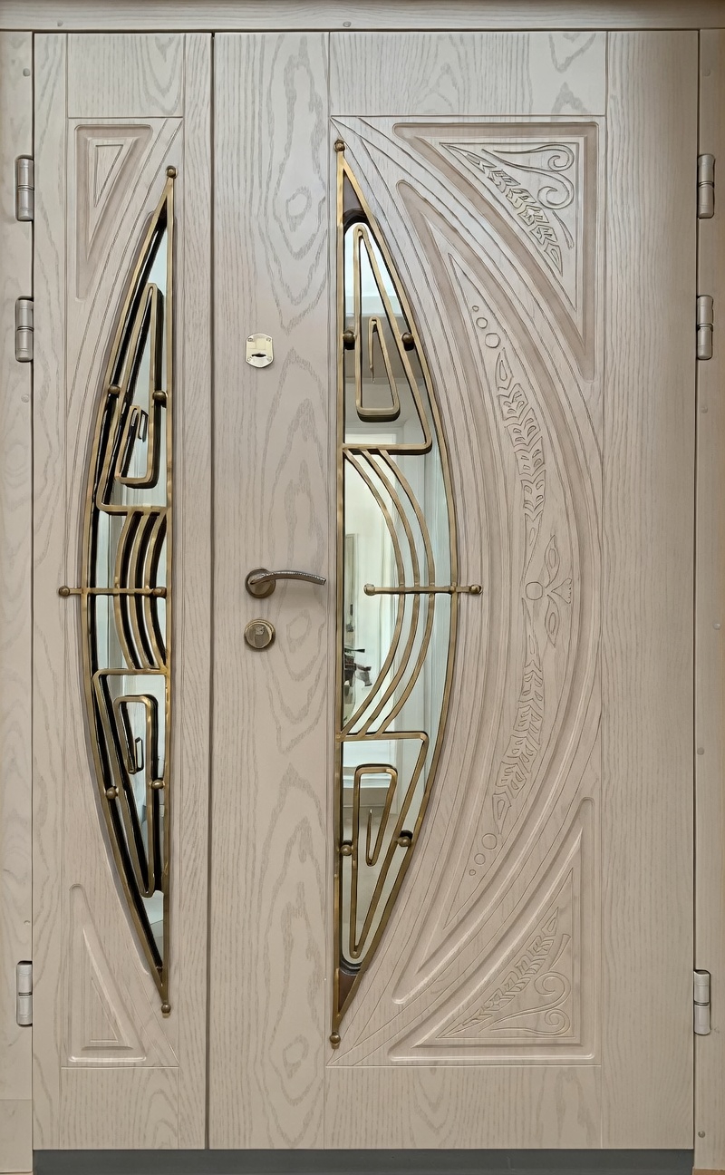 Двері колір Золото