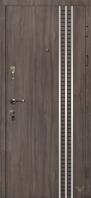 Двери бронированные с молдингом