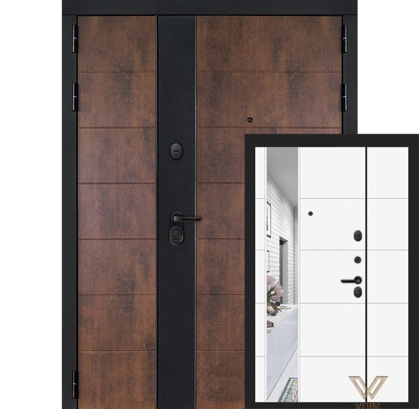 Вхідні двері в будинок з дзеркалом