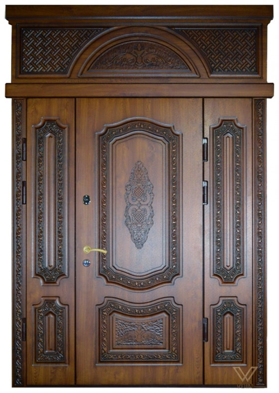 Двері вхідні трьохполі, з карнізом