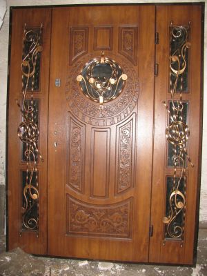 Про компанію