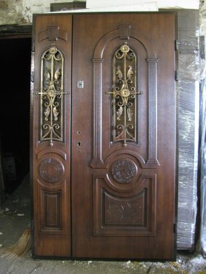 Про компанію