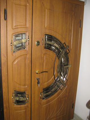 Про компанію