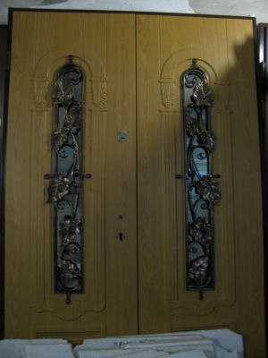 Про компанію