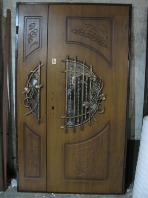 Про компанію