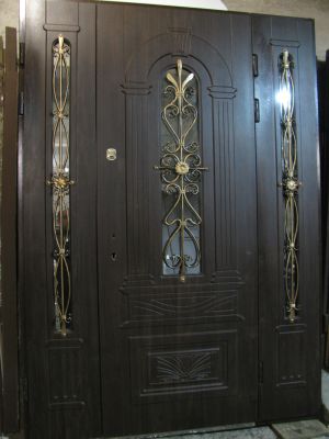 Про компанію