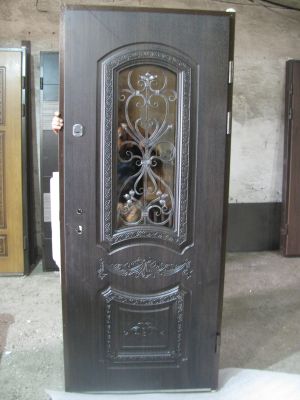 Про компанію