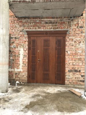 Про компанію