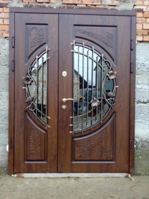 Про компанію