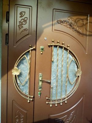 Про компанію