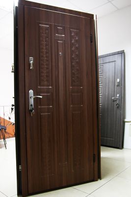 Магазин дверей VDim. Вхідні броньовані двері.